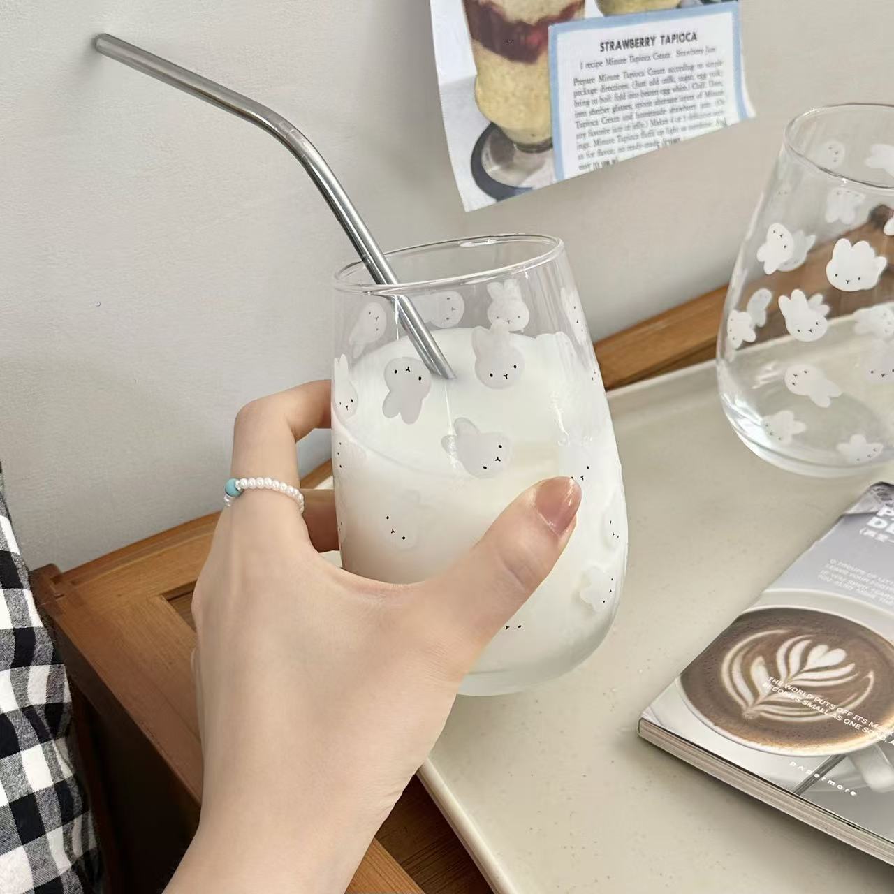 かわいいミッフィーのウサギ柄プリントガラスタンブラー、大容量 - Coffee Tea Gift のレビューと価格