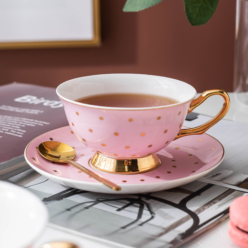 セラミックピンクコーヒーマグカップ、ディッシュティーカップ付 - Coffee Tea Sugar Set のレビューと価格